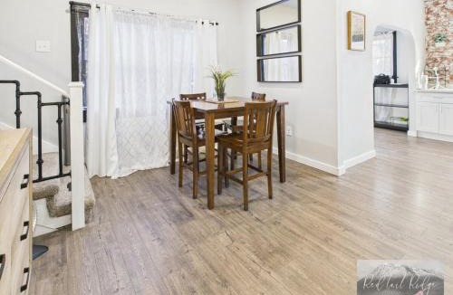 Albany House | Historical Albany Downtown House with 5 Bedrooms