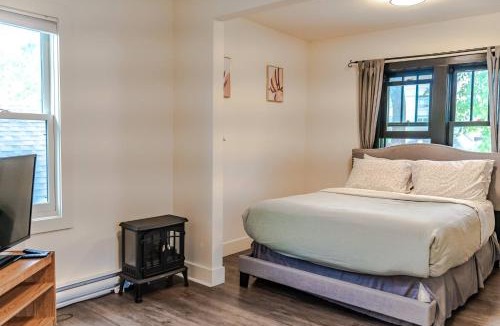 North Central Edmonton Apartment | Historical Building 1br 1ba Walk To Rogers Place