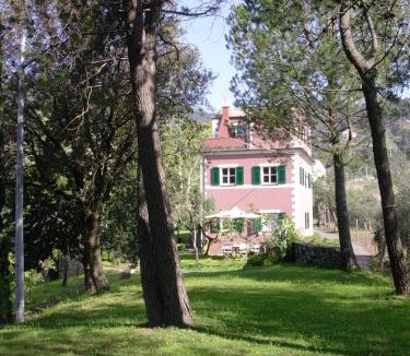 Cinque Terre Apartment | Historical Villa The Birdhouse - Garden Views