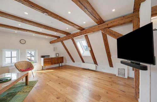 Lorch House | Historische Unterkunft 1 und 2