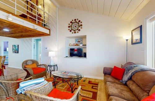 Spanish Grant House | Hit the Beach