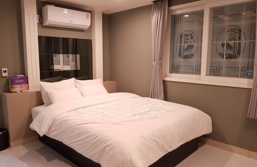 Jinhae Hotel | HITE Hotel