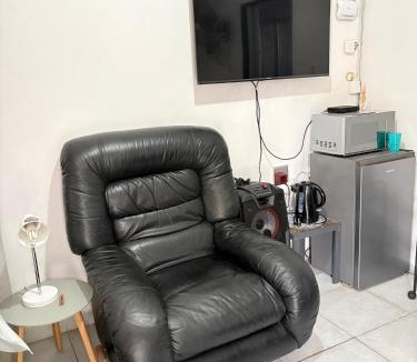 Moses Kotane Apartment | Hlones place