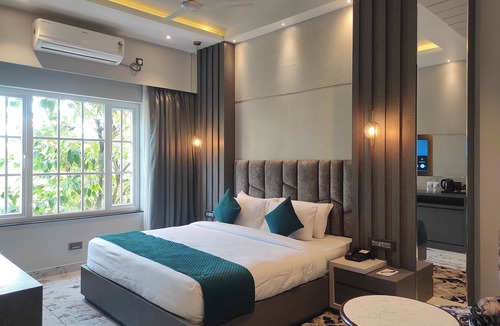 Dibrugarh Hotel | HM Resort