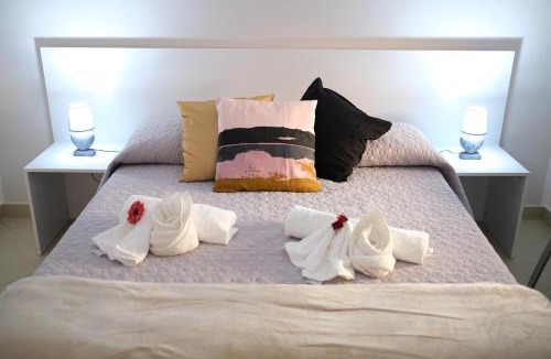 Aversa House | Hoa Suites