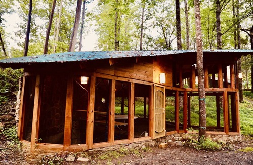 Stanardsville Apartment | Hobbithouse at White Lotus Eco Spa Retreat