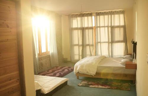 Sidhpur Hostel | Hobo Hostel