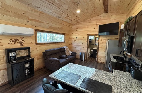 Rockbridge Cabin | Hocking Hills -New 2025 Eaglerock Cabin