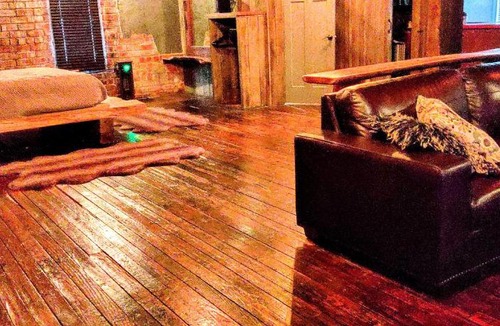 Logan Apartment | Hocking Hills Rusty Lofts