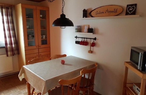 Eslohe Apartment | Hof Schenuit