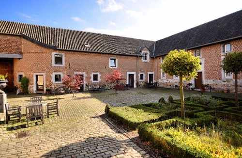 Richelle House | Hof van Aken
