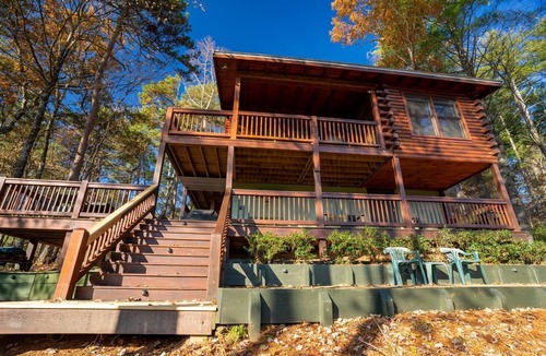 Cherry Log Cabin | Hog Heaven - Cherry Log GA