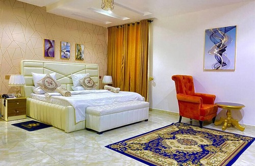 Calabar Hotel | Hogis Luxury Hotel