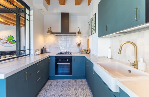 La Granja de San Ildefonso House | Holiday Home 'Río Tío Cocinas' with Mountain Views, Balcony and Wi-Fi