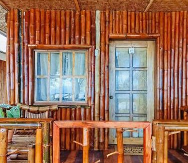 Cangmunag Resort | Hola Beach Resort