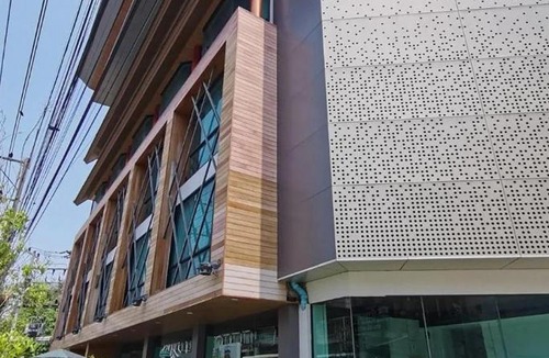Phitsanulok Hotel | Holatel Hotel Phitsanulok