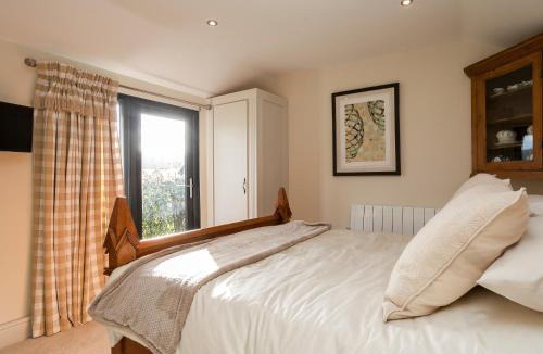 Gloucester House | Holders Cottage
