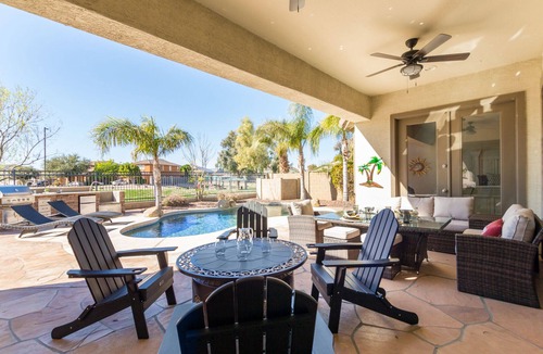 Palm Valley House | Hole in One with pool and putting green!