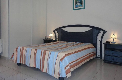 Saint-Pierre-la-Mer House | Holiday home Fleury-Saint-Pierre-la-Mer, 1 bedroom, 6 people