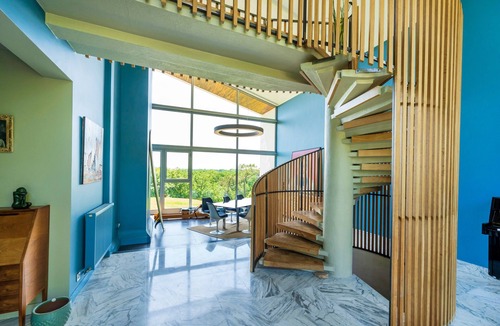 Saint-Martin-de-Seignanx House | Holiday Home 'Espace, Luxe, Calme Et Nature' with Mountain View and Air Conditioning