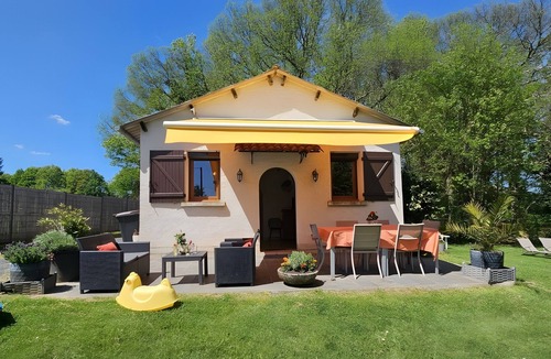 Saint-Pardoux-l'Ortigier House | Holiday Home 'Gîte Saint Pardoux L'ortigier' with Private Terrace, Private Garden and Wi-Fi