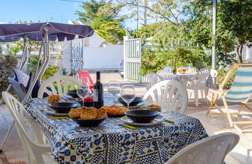 Torre Specchia Ruggeri House | Holiday Accommodation "Villa Tramontana 30 Metri Dal Mare" Near the Beach