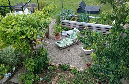 Leibertingen Apartment | 'Holiday Accommodation Lukas' with Shared Terrace, Shared Garden and Wi-Fi