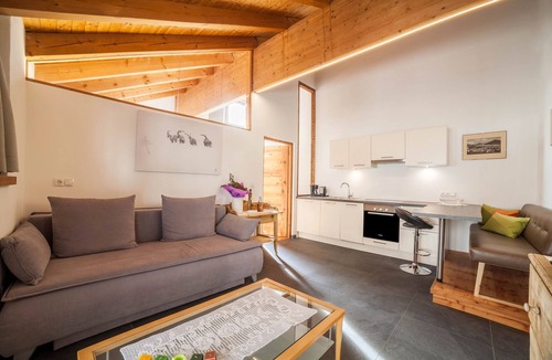 Burgusio Apartment | Holiday Accommodation "Ferienwohnung Burgeis" with balcony and Mountain View
