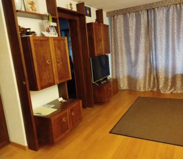 Davos-Platz Apartment | Holiday accommodation - swimming pool available