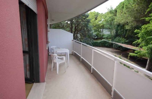 Lignano Riviera Apartment | Holiday apartment with balcony and pool
