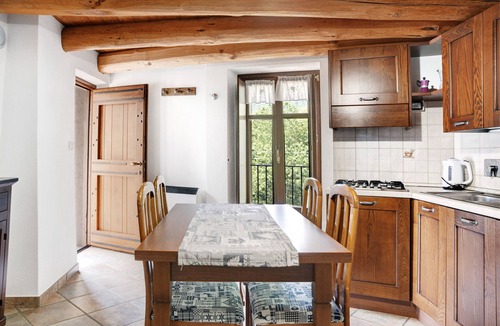Prazzo Apartment | Holiday Apartment "Stella Alpina Tano Di Grich" with Mountain View, Shared Terrace & 2 Balconies