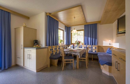 Gerlosbergeben Apartment | Holiday apartment with terrace in the ski resort