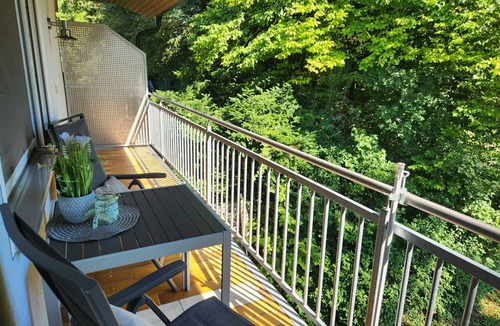 Iphofen Apartment | Holiday Apartment 'Bacchus' with Private Balcony, Shared Terrace