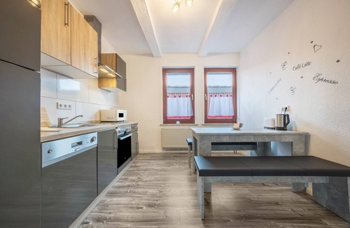 Hildesheim District Apartment | Holiday Apartment "Bartölke" with Wi-Fi