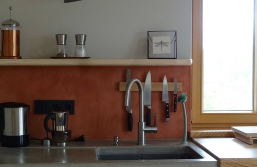 Pittenhart Apartment | Holiday Apartment "Bei der Töpferei" with Balcony, Terrace, Garden & Wi-Fi