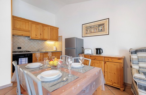 Sensole Apartment | Holiday Apartment "Bella Isola" with Lake View, Private Terrace & Wi-Fi