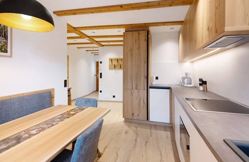 Silandro Apartment | Holiday Apartment 'Bertollhof Weingenuss' with Mountain View, Shared Terrace and Wi-Fi