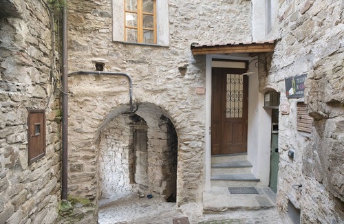Apricale Apartment | Holiday Apartment "Dei Fiori"