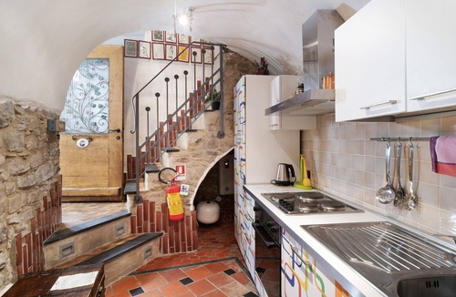 Apricale Apartment | Holiday Apartment "Dello Stoppino" with Mountain View