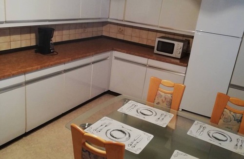 Kitzingen Apartment | Holiday Apartment 'Gartenland Gela' with Private Terrace, Shared Garden and Wi-Fi