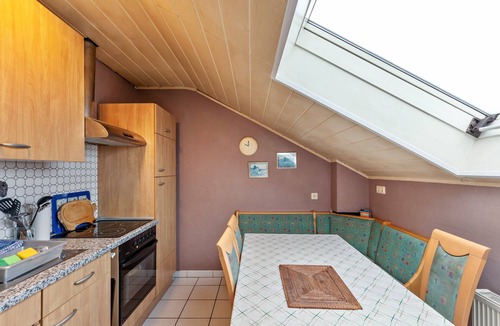 Wernborn Apartment | Holiday Apartment 'Gerlinde' with Shared Garden and Wi-Fi
