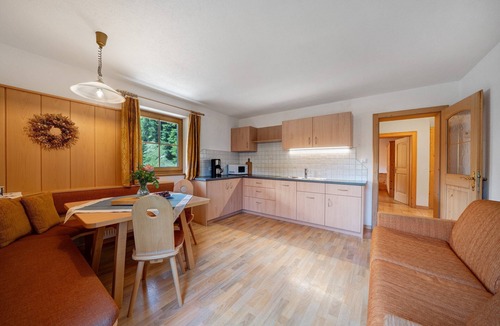 St. Gertraud Apartment | Holiday Apartment 'Gletscherblick' with Mountain View, Shared Terrace and Wi-Fi