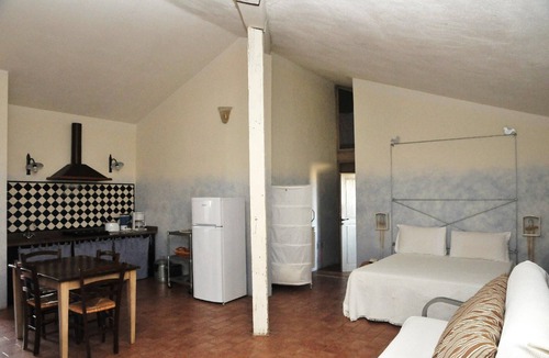 Castiglione del Lago Other | Holiday Apartment in Castiglione Del Lago with Common Pool