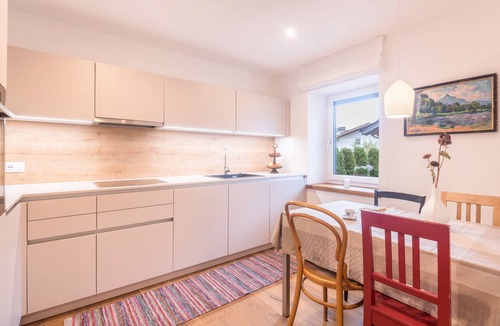 Siusi Apartment | Holiday Apartment 'Rosa Seis' with Mountain View, Wi-Fi & Garden