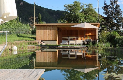 Terlano Apartment | Holiday Apartment "Rosengartnerhof Maultasch" with Mountain View, Shared Pool & Wi-Fi