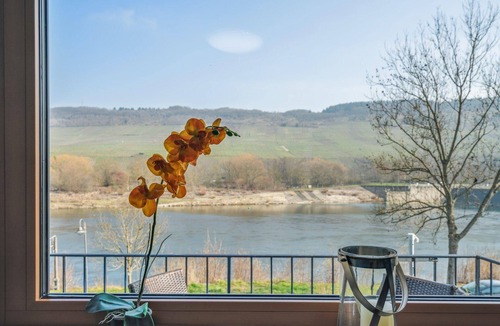 Schleich Apartment | Holiday apartment with a balcony and a lovely view of the Moselle