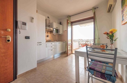 La Pietraia Apartment | Holiday apartment with wonderful balcony