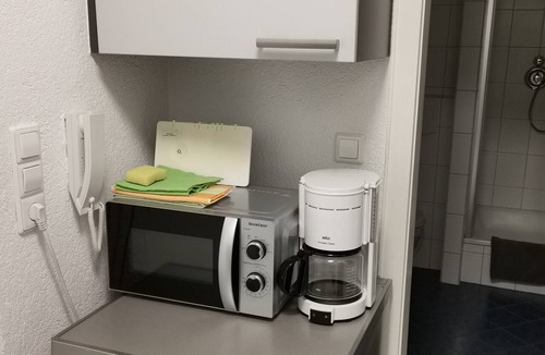 Altstadt Apartment | Holiday Apartment 'Wohnen Im Paradies' with Balcony and Wi-Fi