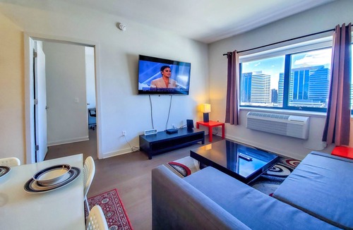 Historic Downtown Apartment | Holiday discount for a posh 1 bedroom apt just few minutes to Manhattan