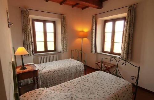 Torgiano Other | holiday flat 'Brufa' with pool